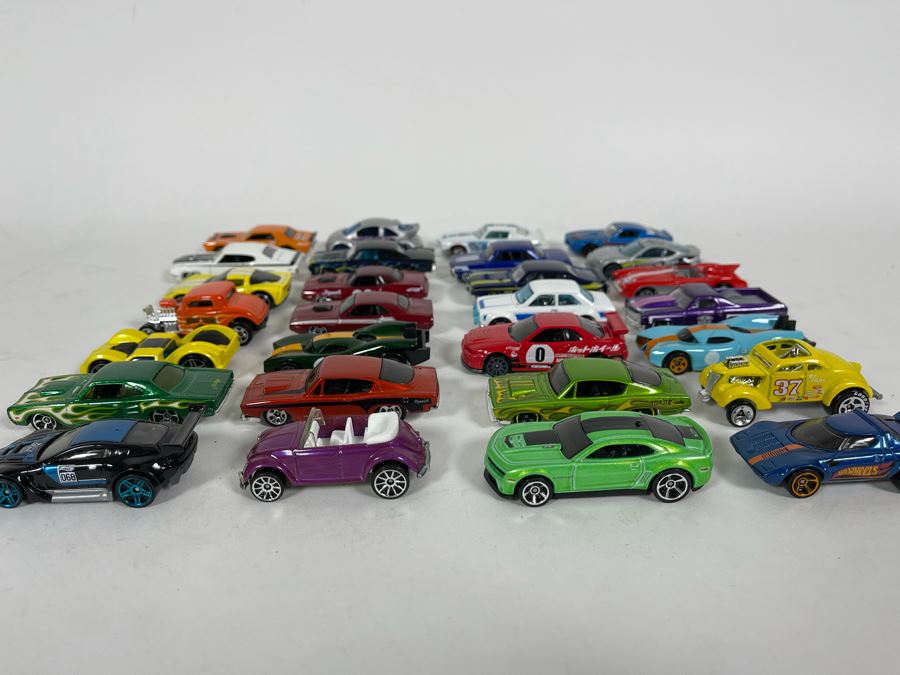 Vintage Mattel Hot Wheels Cars Lot - See Photos [Photo 2]