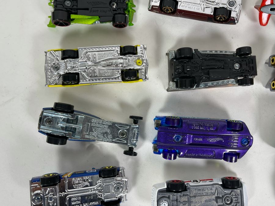 Vintage Mattel Hot Wheels Cars Lot - See Photos [Photo 19]