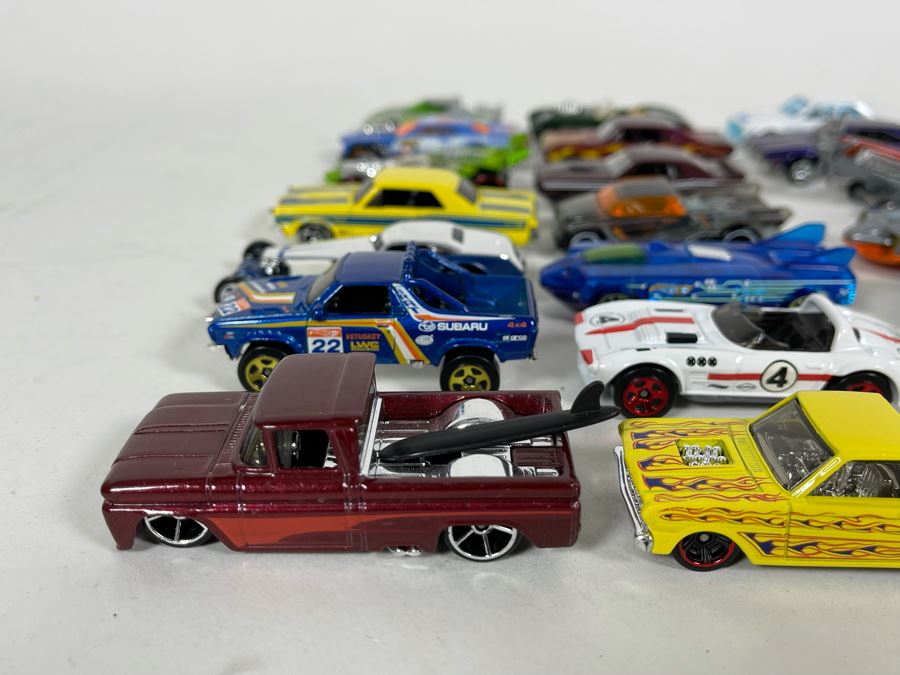 Vintage Mattel Hot Wheels Cars Lot - See Photos [Photo 4]