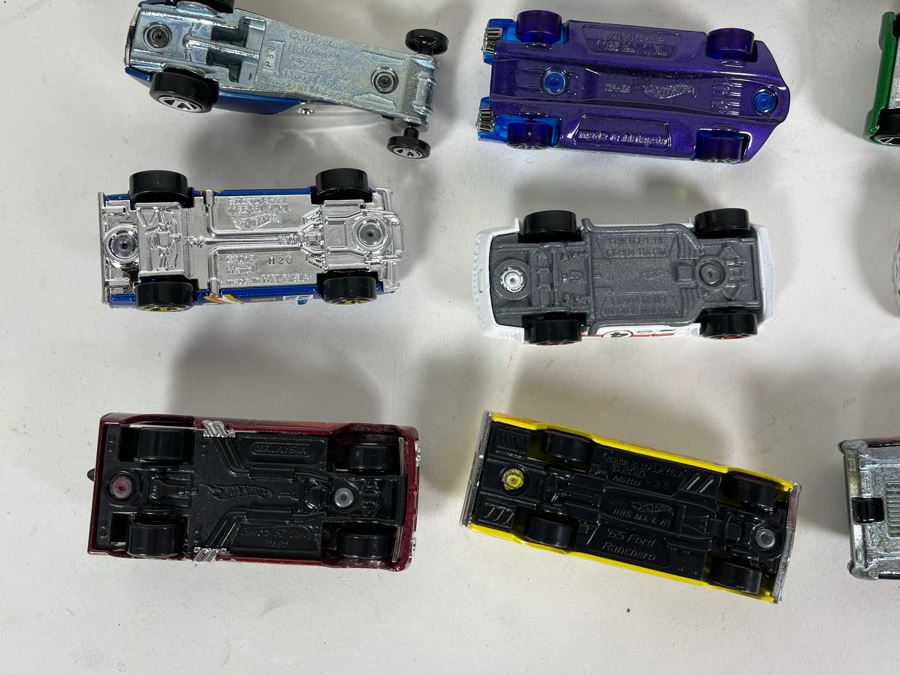 Vintage Mattel Hot Wheels Cars Lot - See Photos [Photo 16]