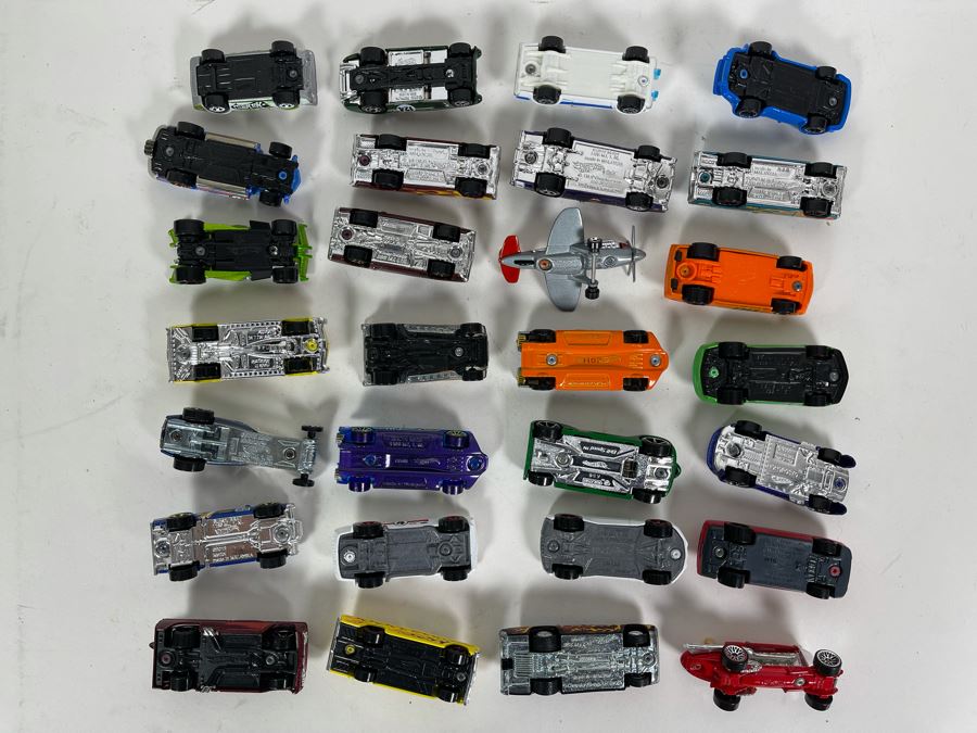 Vintage Mattel Hot Wheels Cars Lot - See Photos [Photo 15]