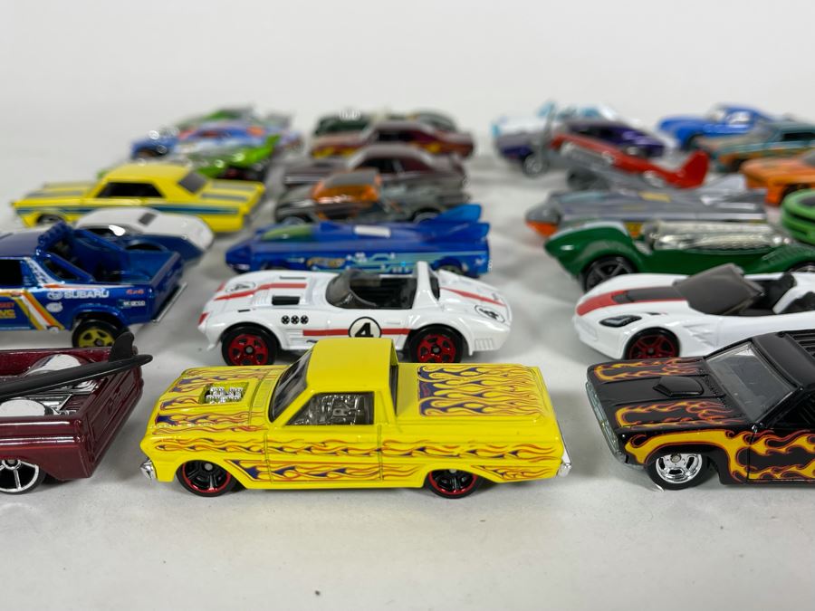 Vintage Mattel Hot Wheels Cars Lot - See Photos [Photo 5]