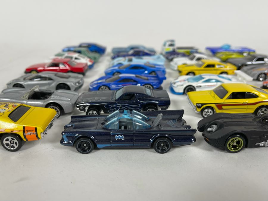 Vintage Mattel Hot Wheels Cars Lot - See Photos [Photo 5]