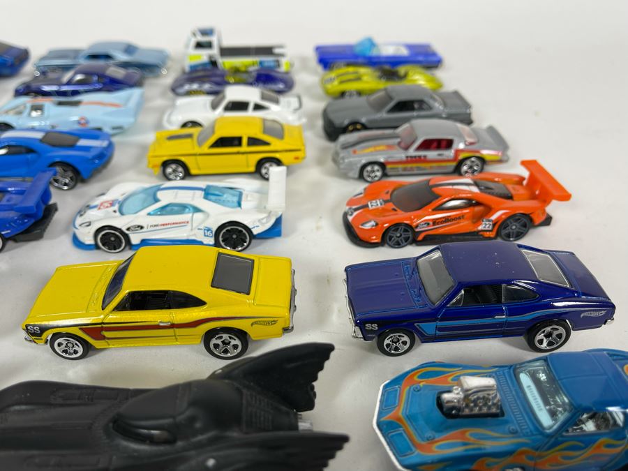 Vintage Mattel Hot Wheels Cars Lot - See Photos [Photo 8]