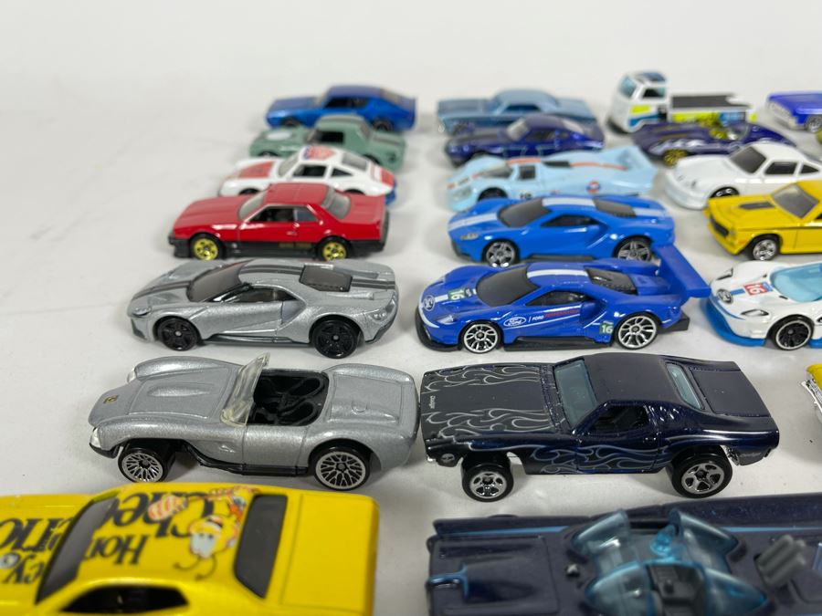 Vintage Mattel Hot Wheels Cars Lot - See Photos [Photo 9]