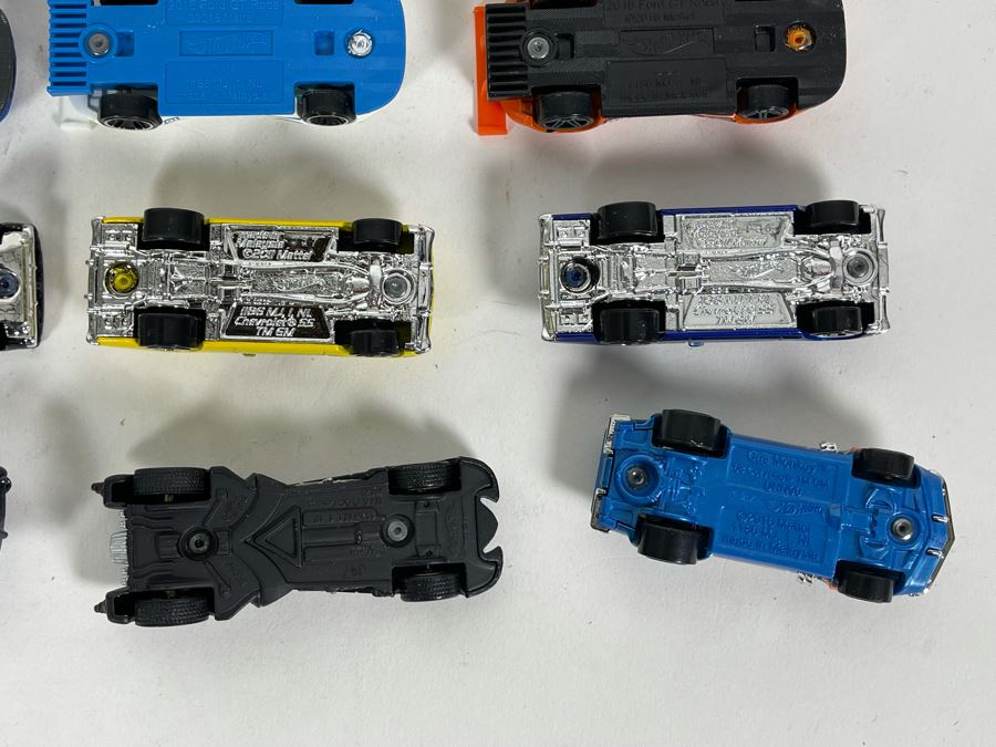 Vintage Mattel Hot Wheels Cars Lot - See Photos [Photo 16]