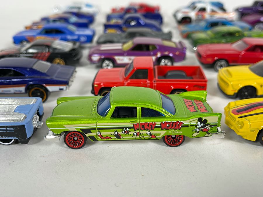 Vintage Mattel Hot Wheels Cars Lot - See Photos [Photo 6]