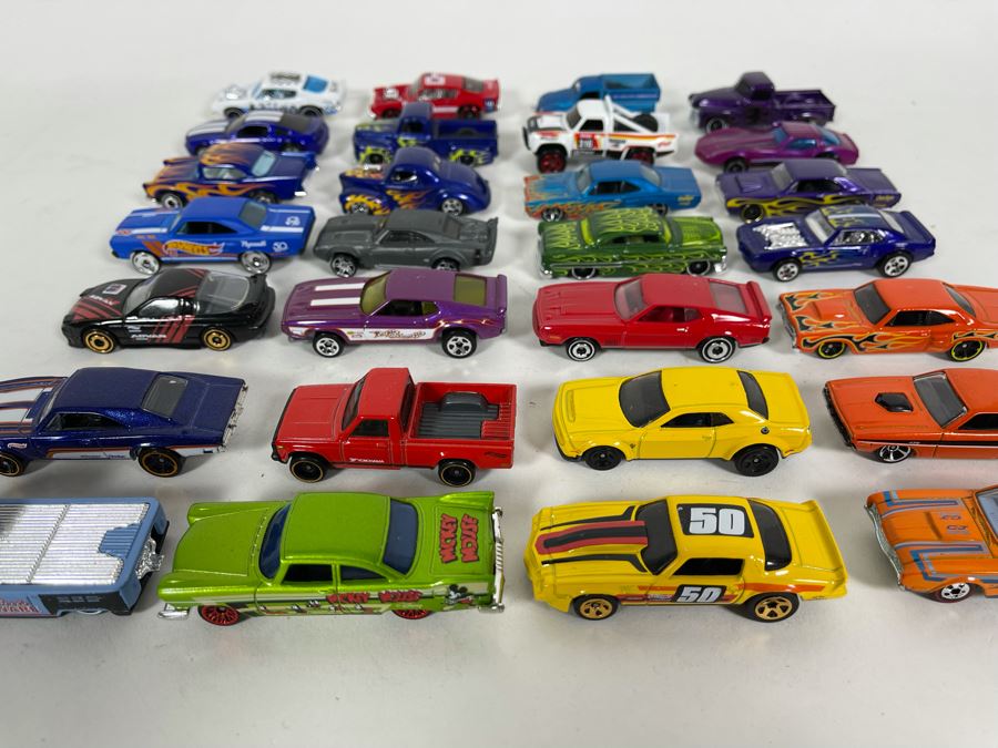 Vintage Mattel Hot Wheels Cars Lot - See Photos [Photo 3]