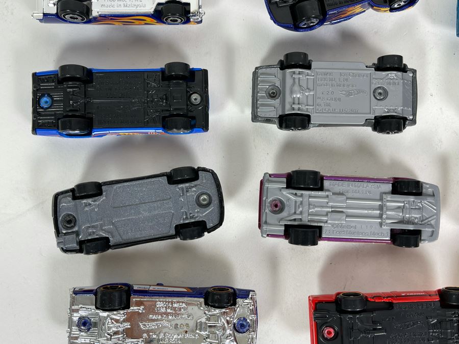 Vintage Mattel Hot Wheels Cars Lot - See Photos [Photo 19]