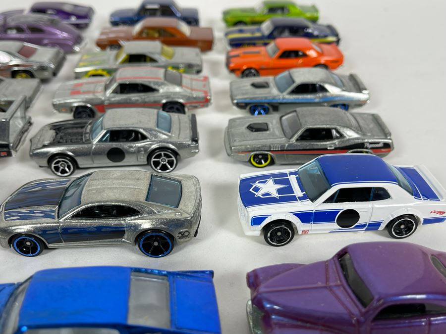 Vintage Mattel Hot Wheels Cars Lot - See Photos [Photo 6]