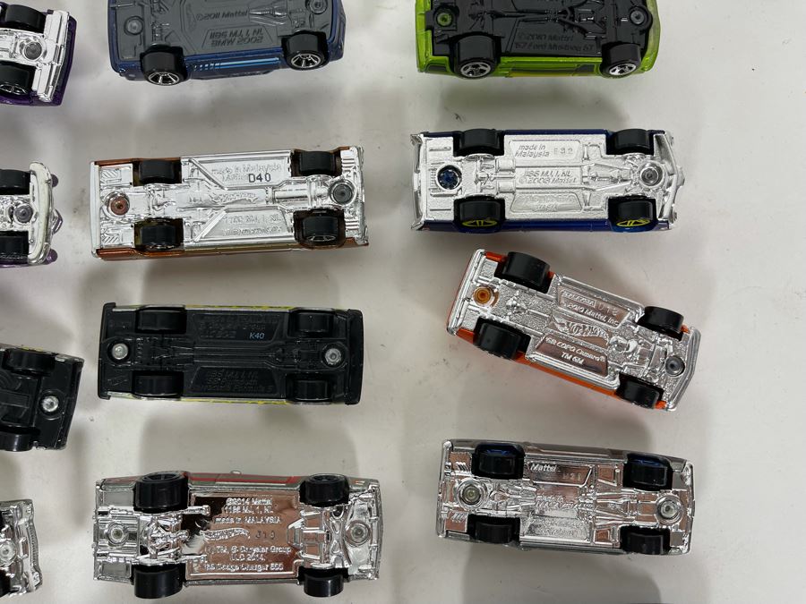 Vintage Mattel Hot Wheels Cars Lot - See Photos [Photo 18]