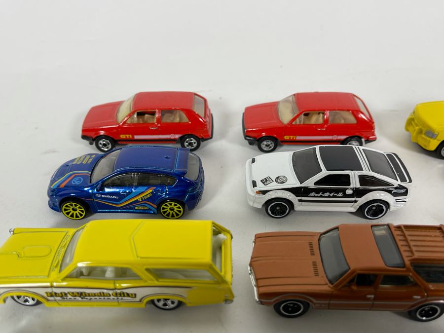 Vintage Mattel Hot Wheels Cars Lot - See Photos [Photo 10]