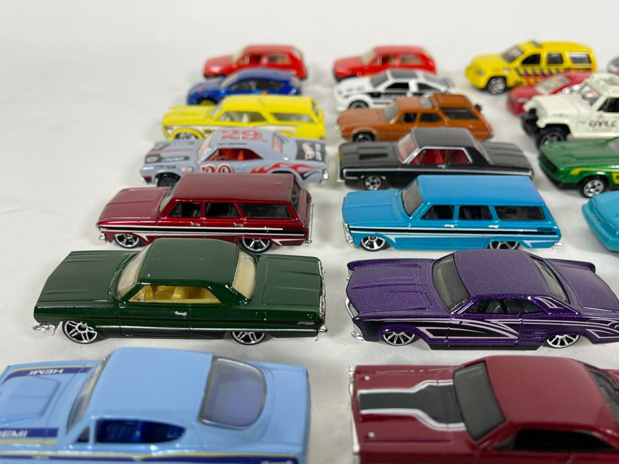Vintage Mattel Hot Wheels Cars Lot - See Photos [Photo 6]