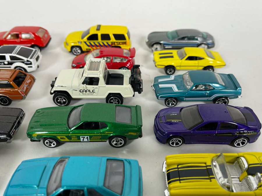 Vintage Mattel Hot Wheels Cars Lot - See Photos [Photo 8]