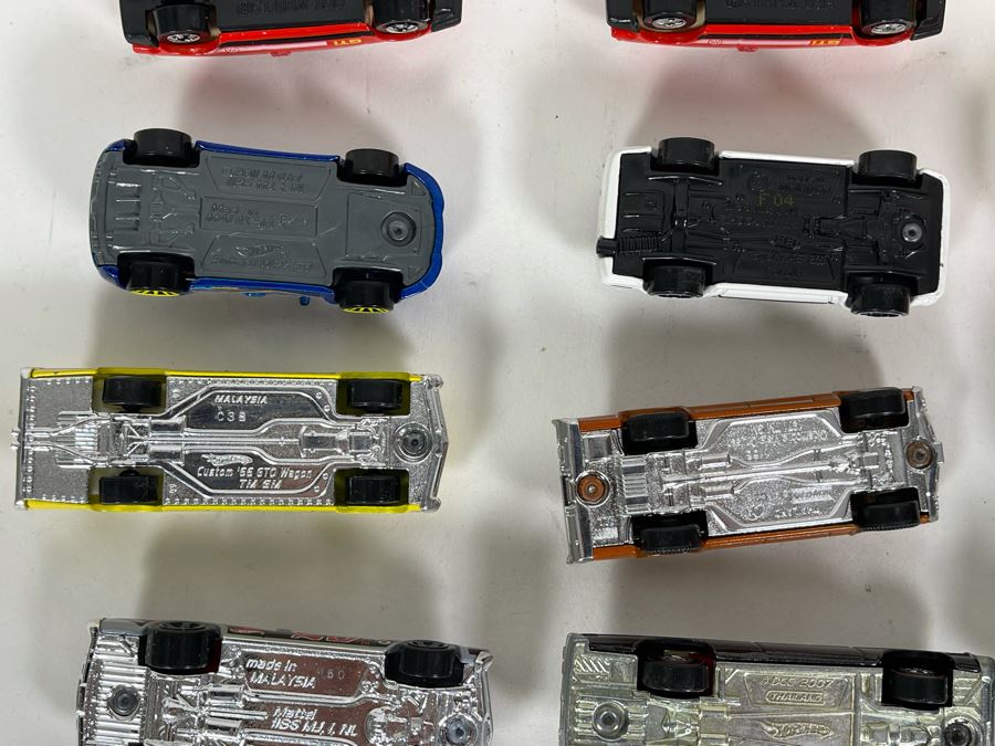 Vintage Mattel Hot Wheels Cars Lot - See Photos [Photo 17]