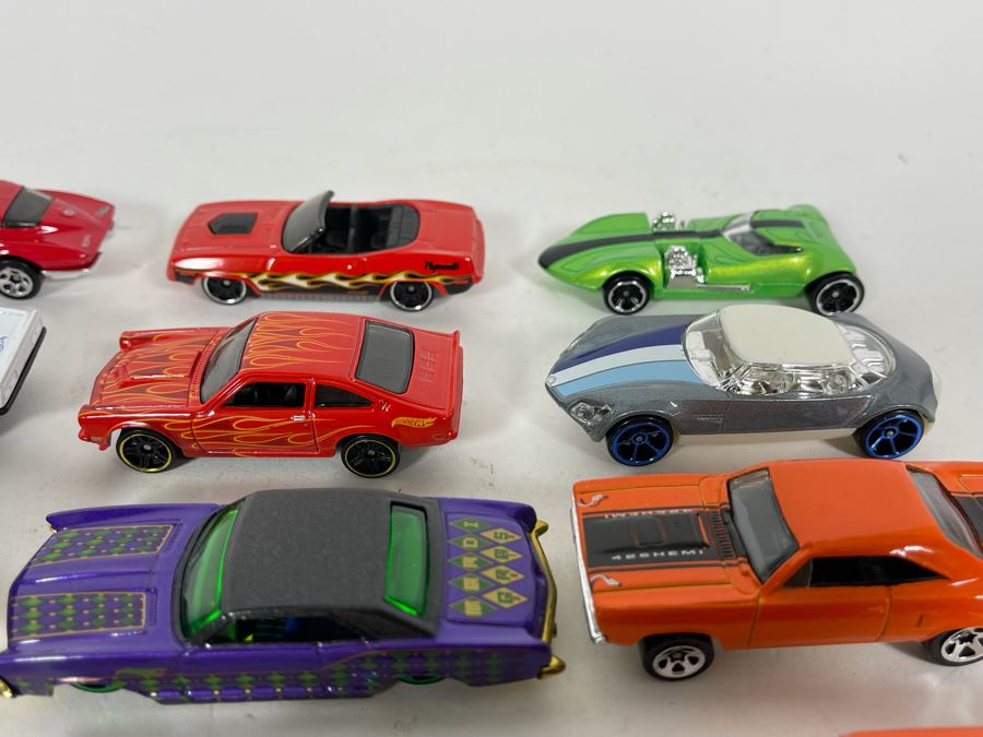 Vintage Mattel Hot Wheels Cars Lot - See Photos [Photo 11]