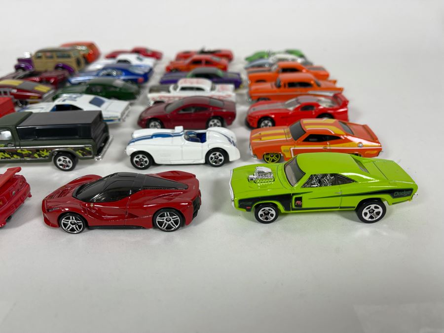 Vintage Mattel Hot Wheels Cars Lot - See Photos [Photo 6]