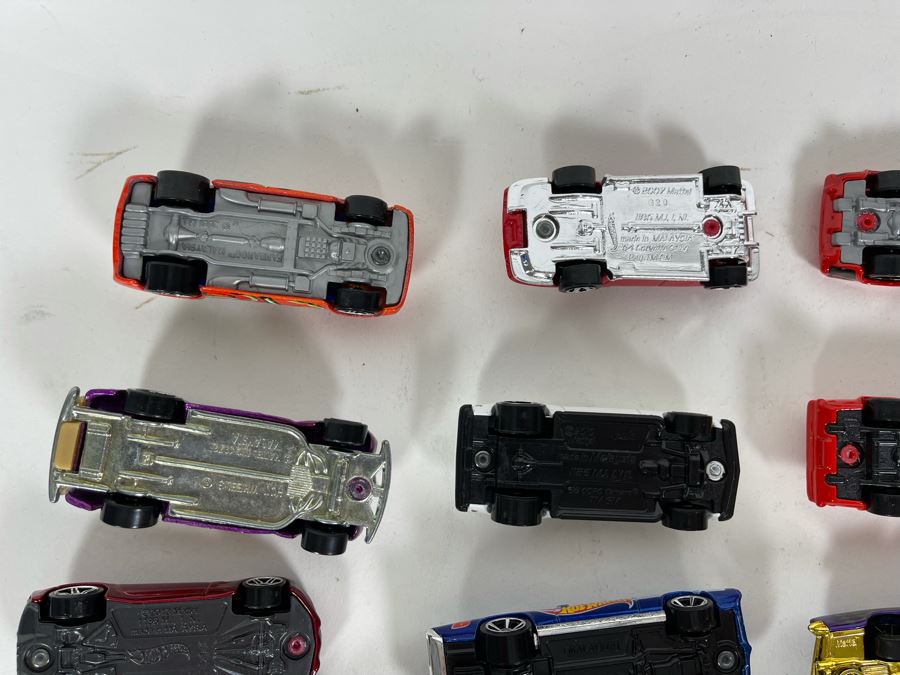 Vintage Mattel Hot Wheels Cars Lot - See Photos [Photo 21]
