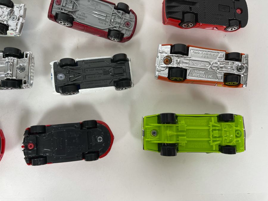 Vintage Mattel Hot Wheels Cars Lot - See Photos [Photo 15]