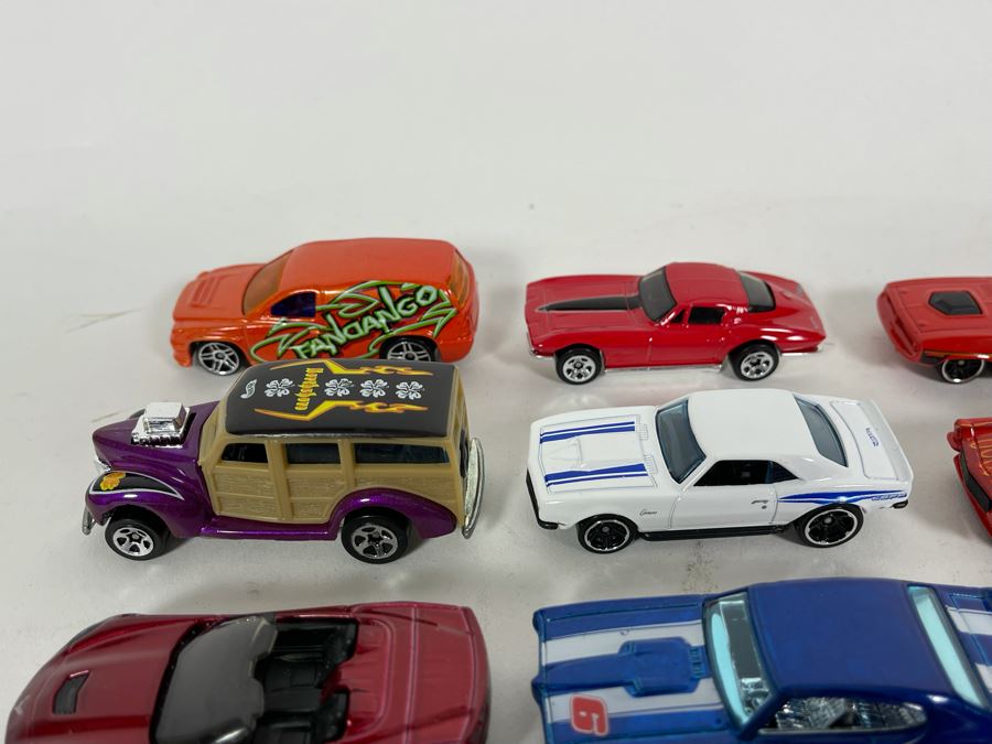 Vintage Mattel Hot Wheels Cars Lot - See Photos [Photo 12]