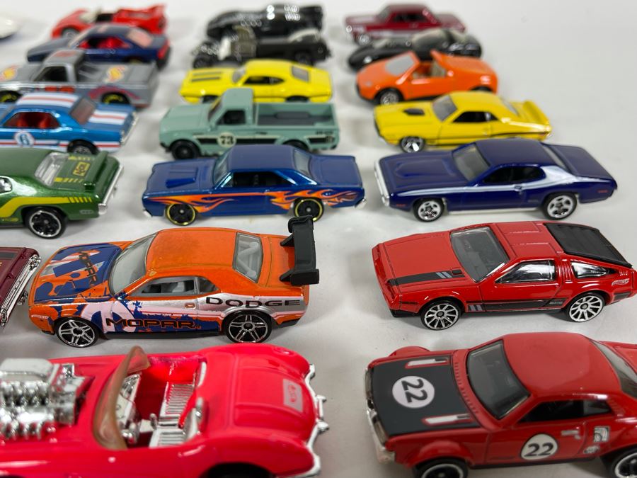 Vintage Mattel Hot Wheels Cars Lot - See Photos [Photo 8]