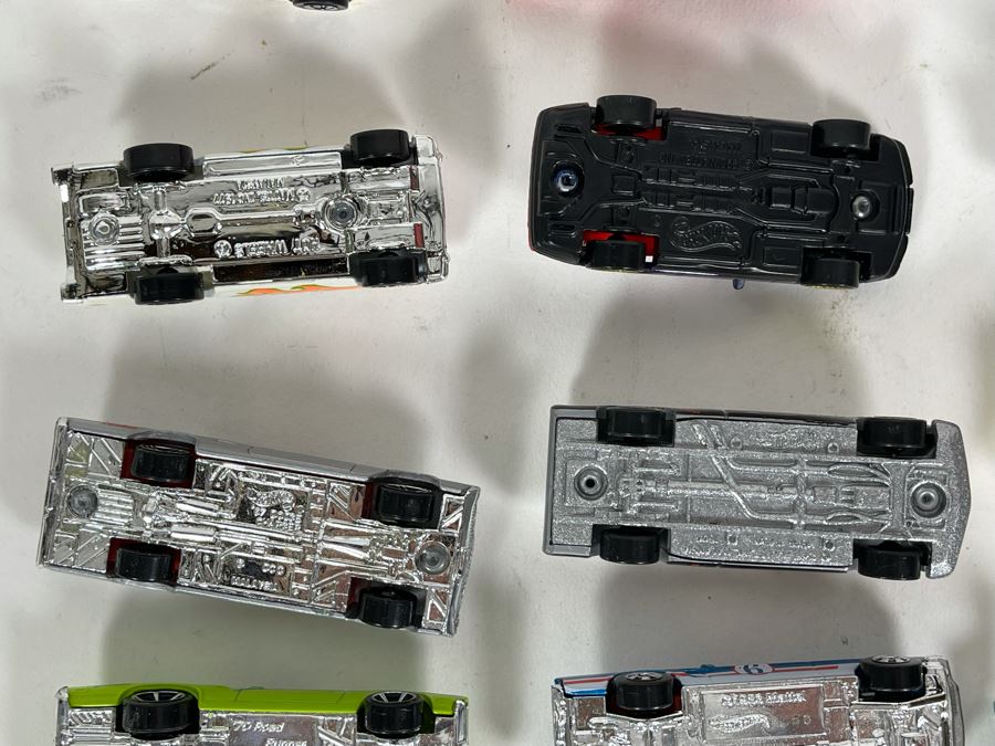 Vintage Mattel Hot Wheels Cars Lot - See Photos [Photo 19]