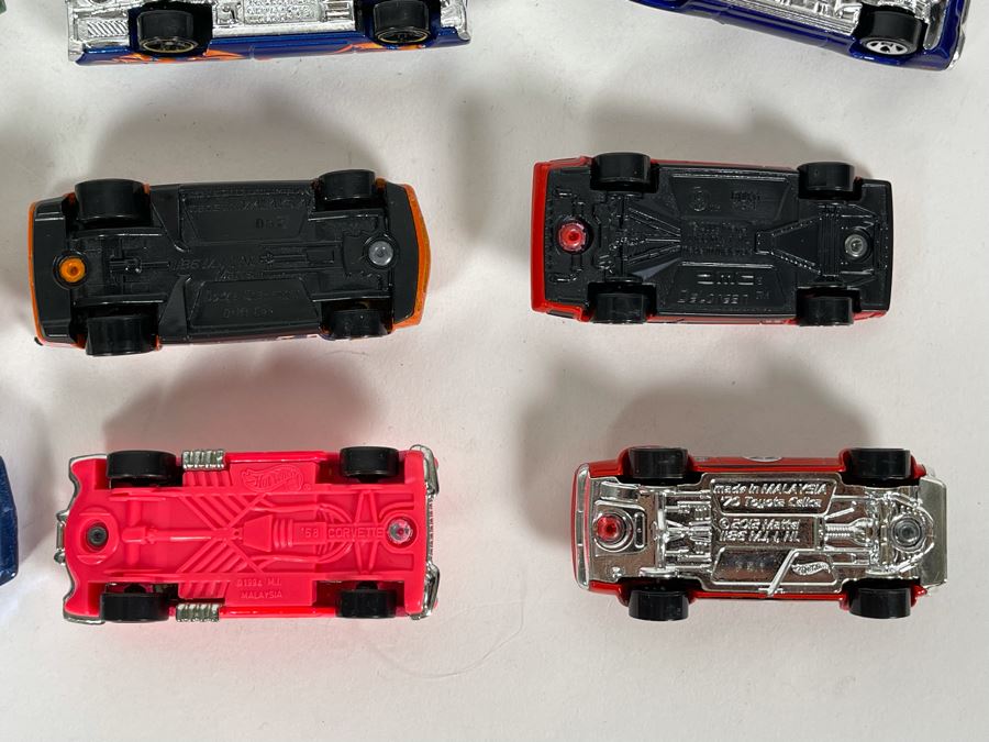 Vintage Mattel Hot Wheels Cars Lot - See Photos [Photo 16]