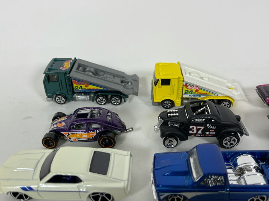 Vintage Mattel Hot Wheels Cars Lot - See Photos [Photo 13]