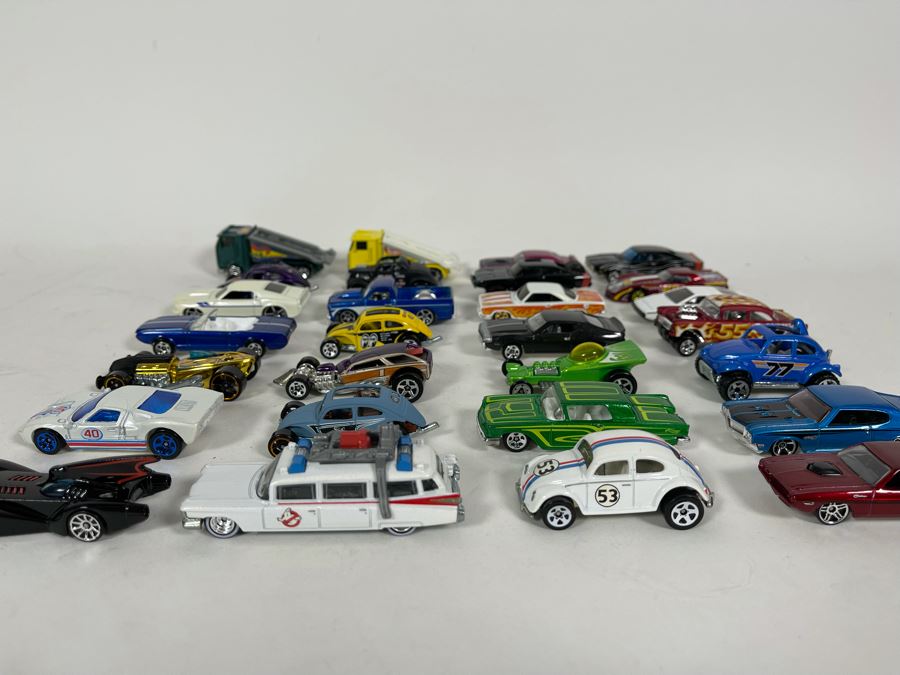 Vintage Mattel Hot Wheels Cars Lot - See Photos [Photo 1]