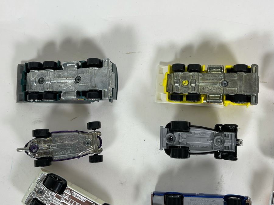 Vintage Mattel Hot Wheels Cars Lot - See Photos [Photo 22]
