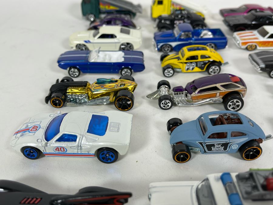 Vintage Mattel Hot Wheels Cars Lot - See Photos [Photo 9]