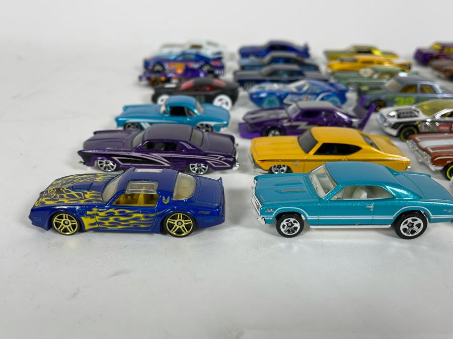 Vintage Mattel Hot Wheels Cars Lot - See Photos [Photo 4]