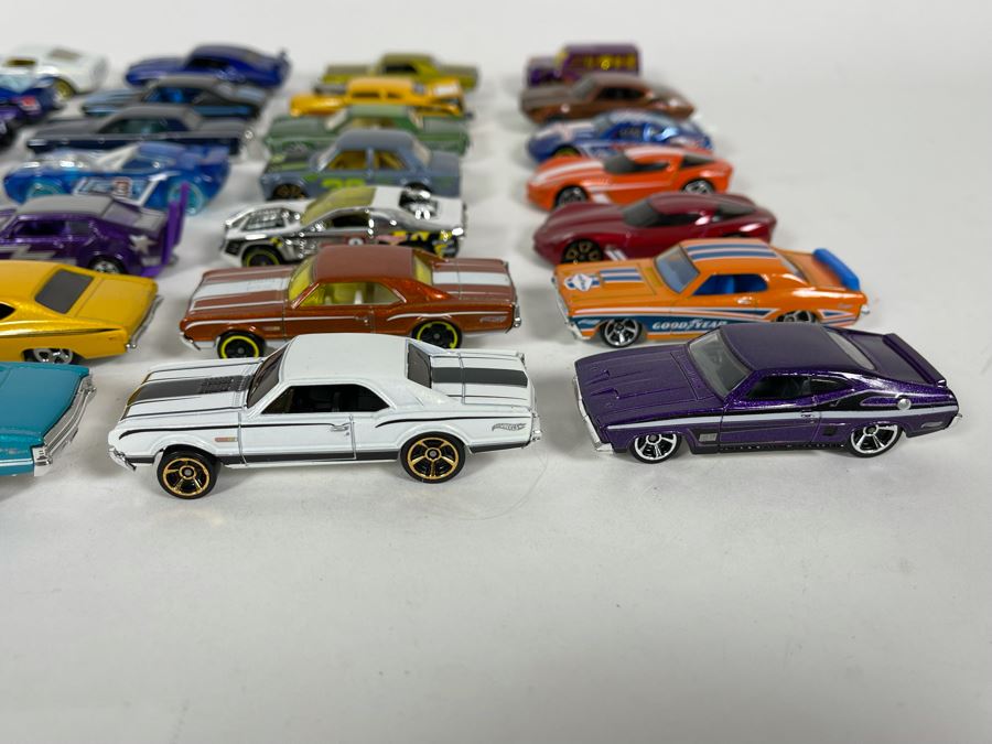 Vintage Mattel Hot Wheels Cars Lot - See Photos [Photo 5]
