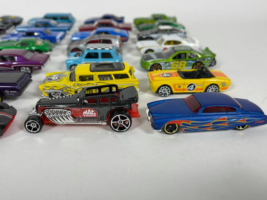 Vintage Mattel Hot Wheels Cars Lot - See Photos