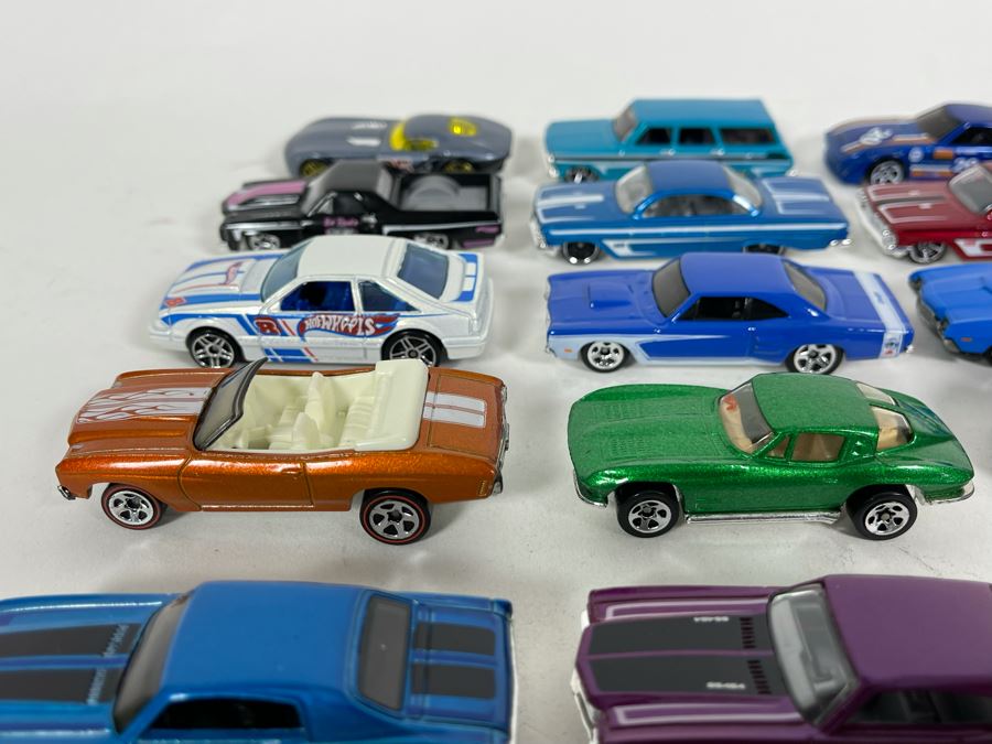Vintage Mattel Hot Wheels Cars Lot - See Photos [Photo 8]