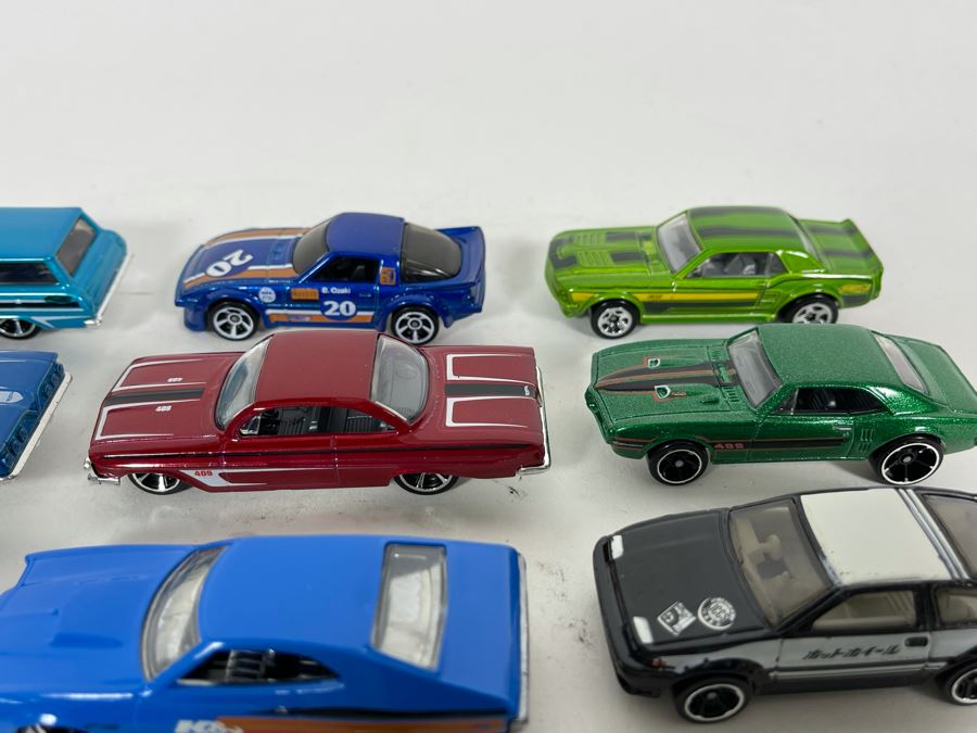 Vintage Mattel Hot Wheels Cars Lot - See Photos [Photo 10]