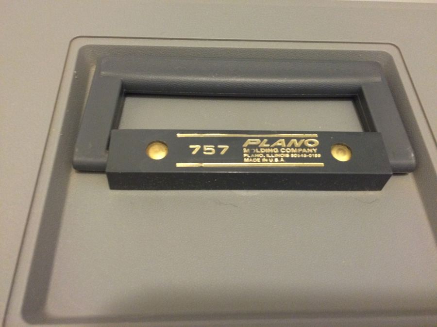 Sewing Materials Threads & Plano Tackle Box [Photo 11]