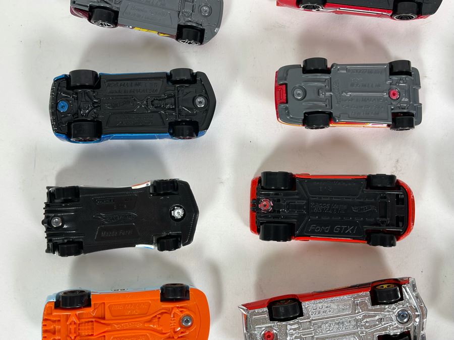 Vintage Mattel Hot Wheels Cars Lot - See Photos [Photo 17]