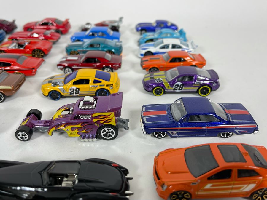 Vintage Mattel Hot Wheels Cars Lot - See Photos [Photo 6]