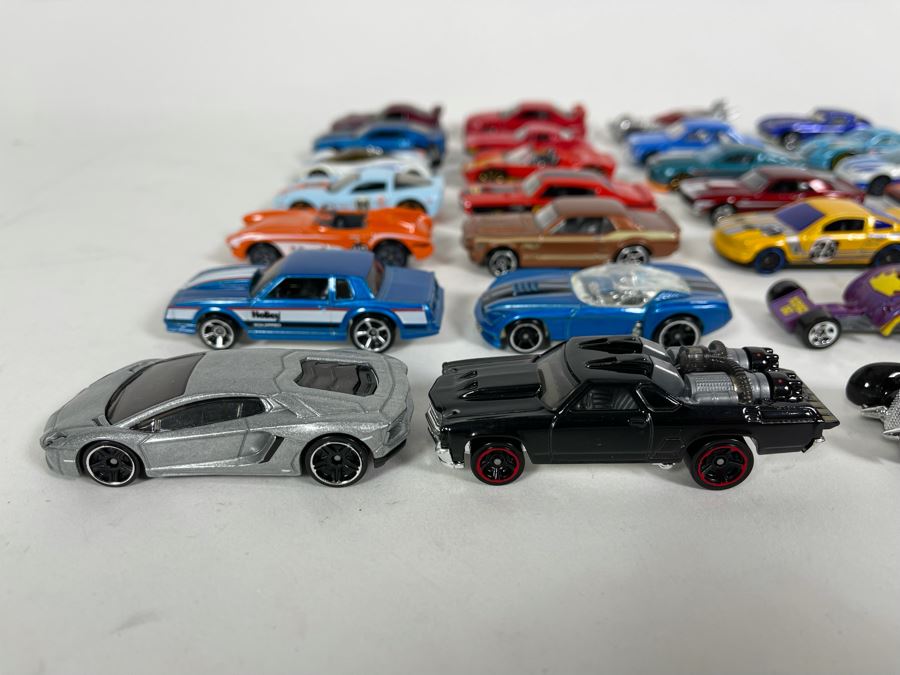 Vintage Mattel Hot Wheels Cars Lot - See Photos [Photo 4]