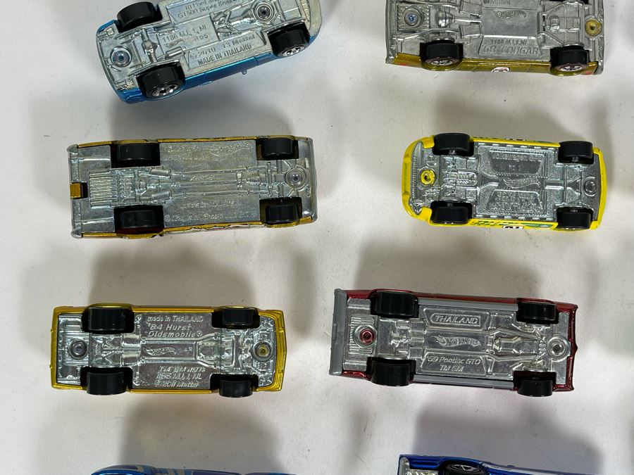 Vintage Mattel Hot Wheels Cars Lot - See Photos [Photo 17]