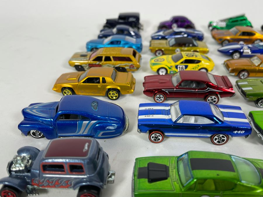 Vintage Mattel Hot Wheels Cars Lot - See Photos [Photo 8]