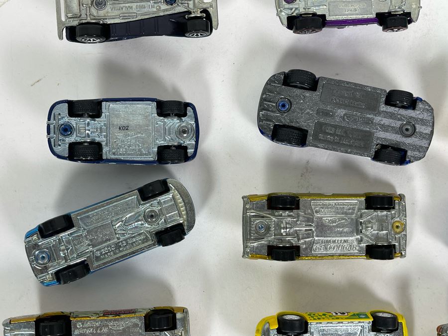 Vintage Mattel Hot Wheels Cars Lot - See Photos [Photo 18]