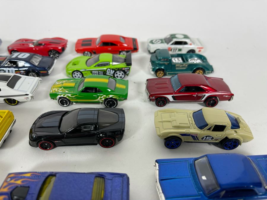 Vintage Mattel Hot Wheels Cars Lot - See Photos [Photo 9]