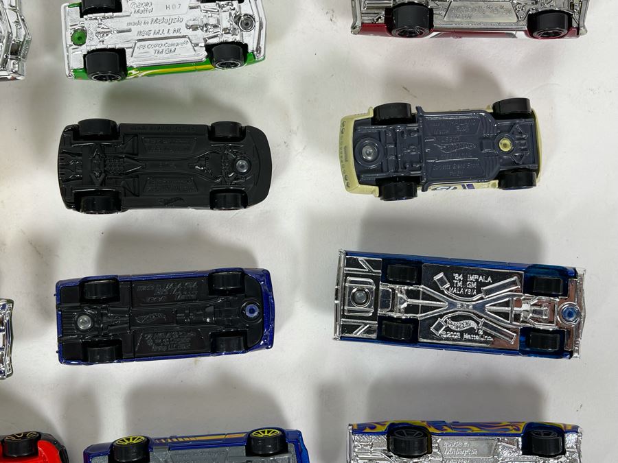 Vintage Mattel Hot Wheels Cars Lot - See Photos [Photo 15]