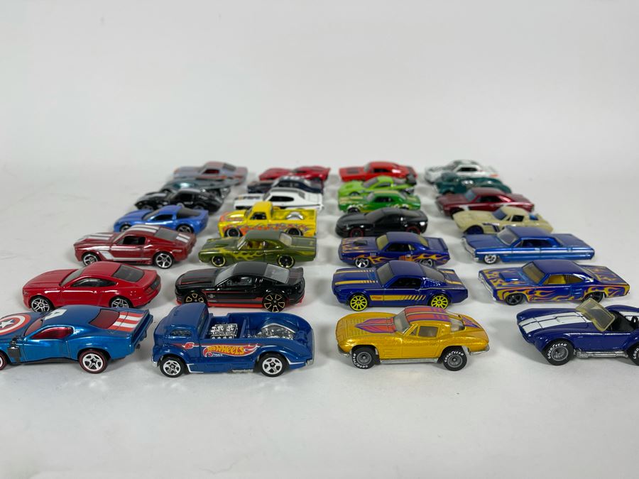Vintage Mattel Hot Wheels Cars Lot - See Photos [Photo 2]