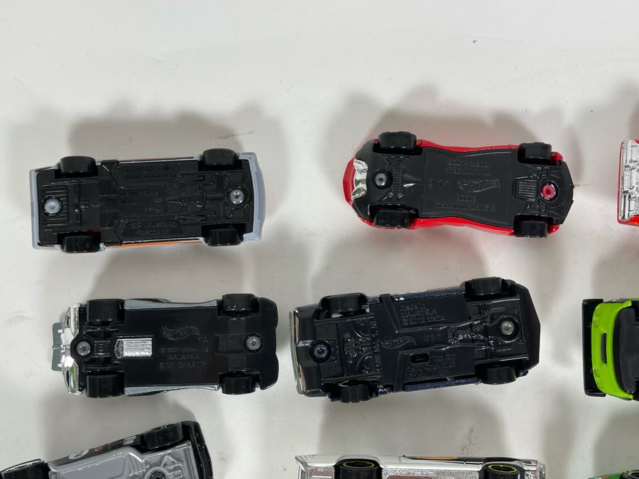 Vintage Mattel Hot Wheels Cars Lot - See Photos [Photo 20]