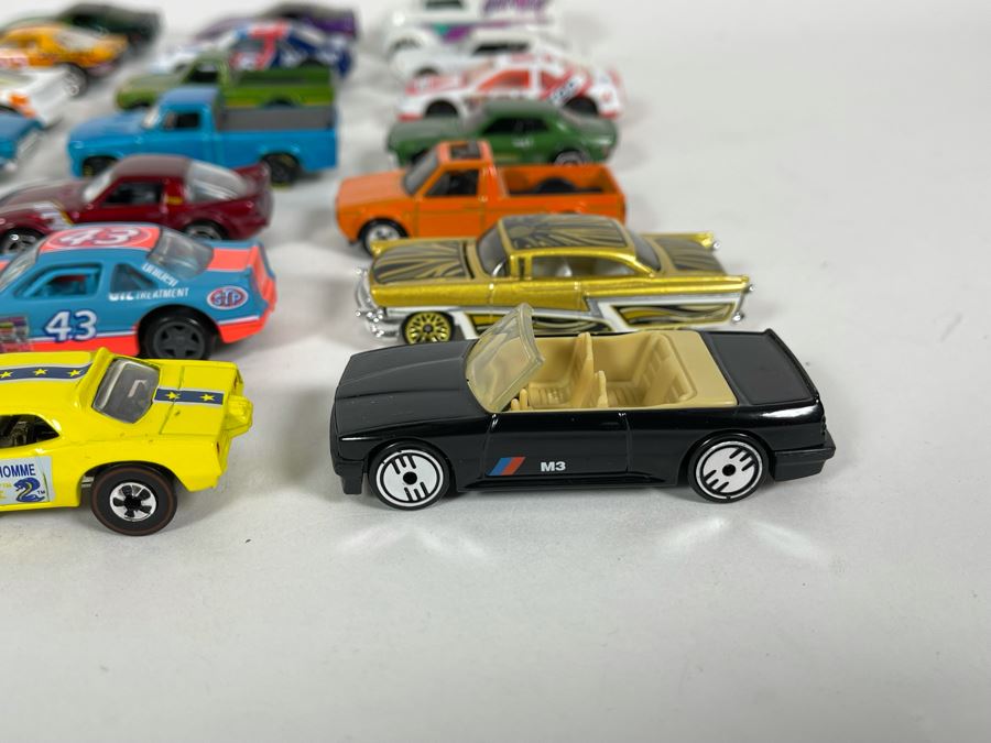 Vintage Mattel Hot Wheels Cars Lot - See Photos [Photo 7]