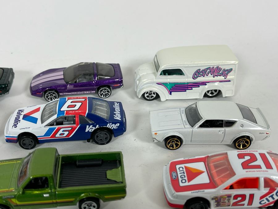Vintage Mattel Hot Wheels Cars Lot - See Photos [Photo 12]