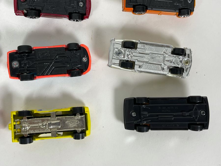 Vintage Mattel Hot Wheels Cars Lot - See Photos [Photo 16]